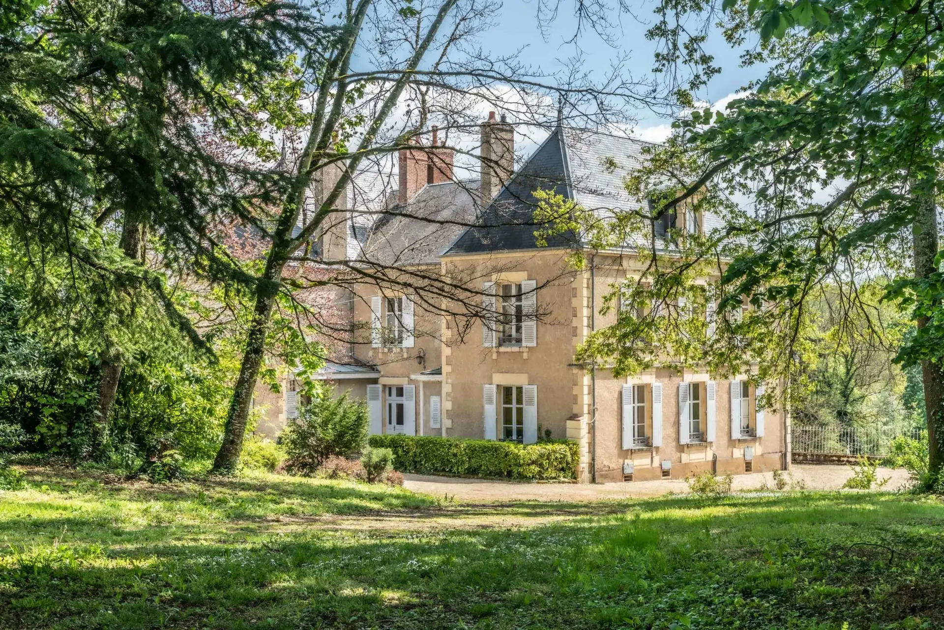 Vue extérieure Maison de maitre du Domaine Le Fournay