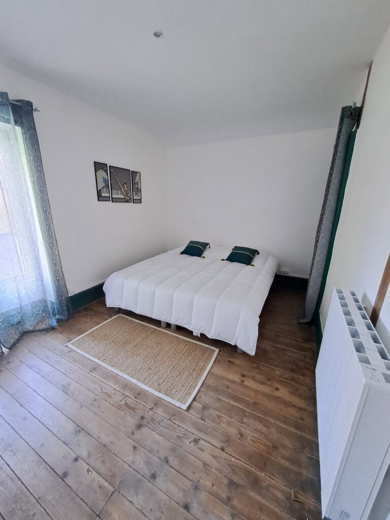 Gite les cèdres Chambre verte 1